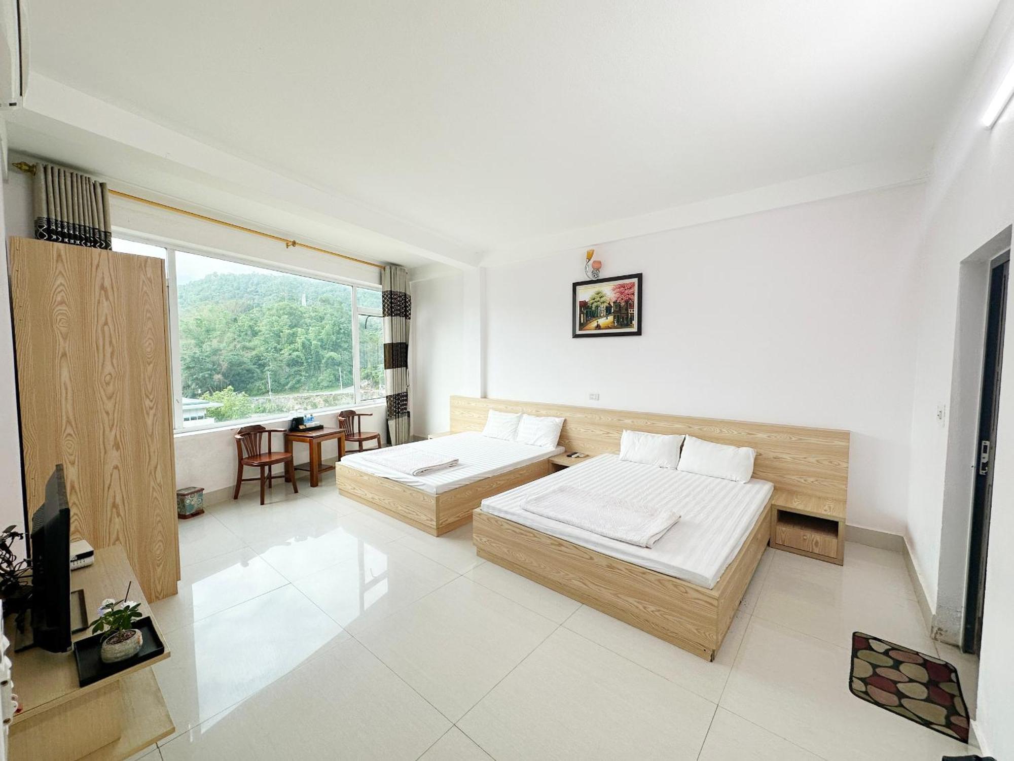 Quy Anh Hotel Bao Lac Town Eksteriør billede