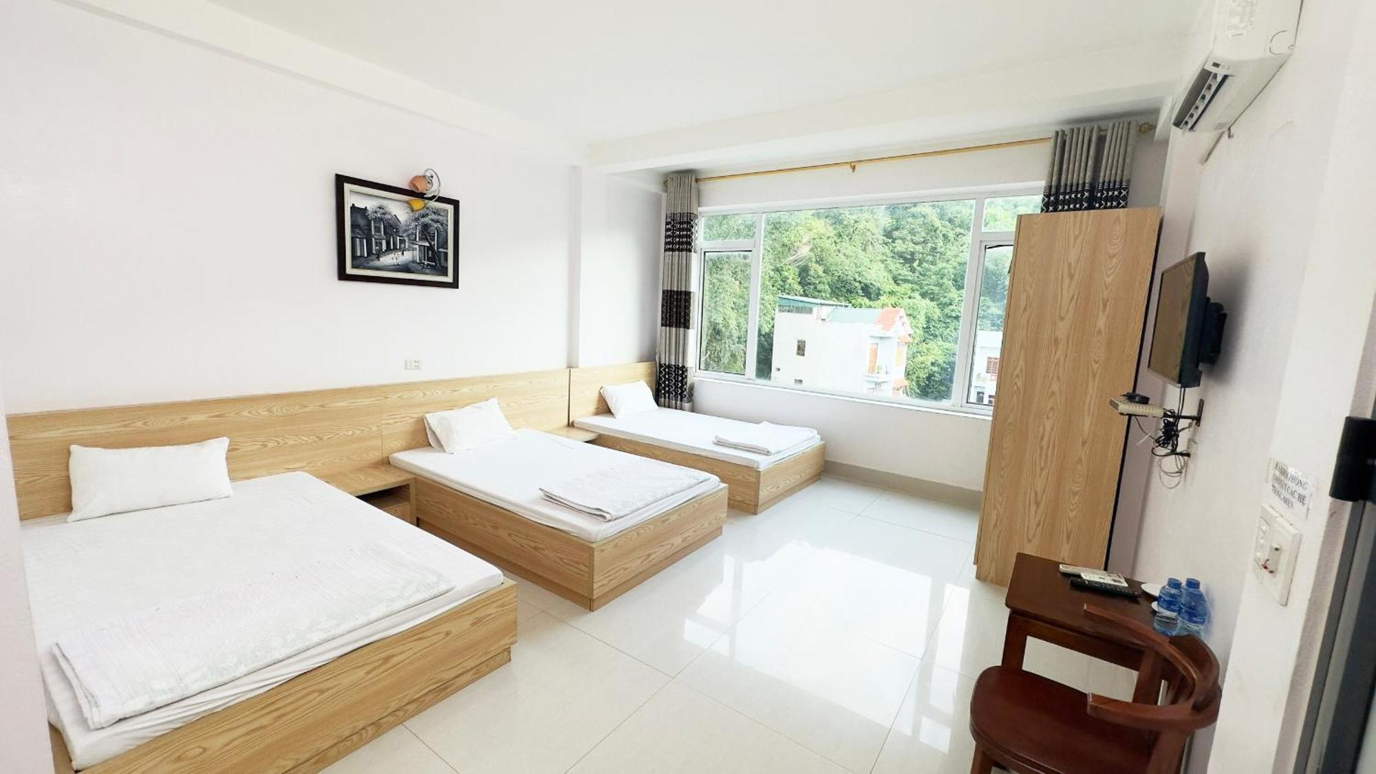 Quy Anh Hotel Bao Lac Town Eksteriør billede