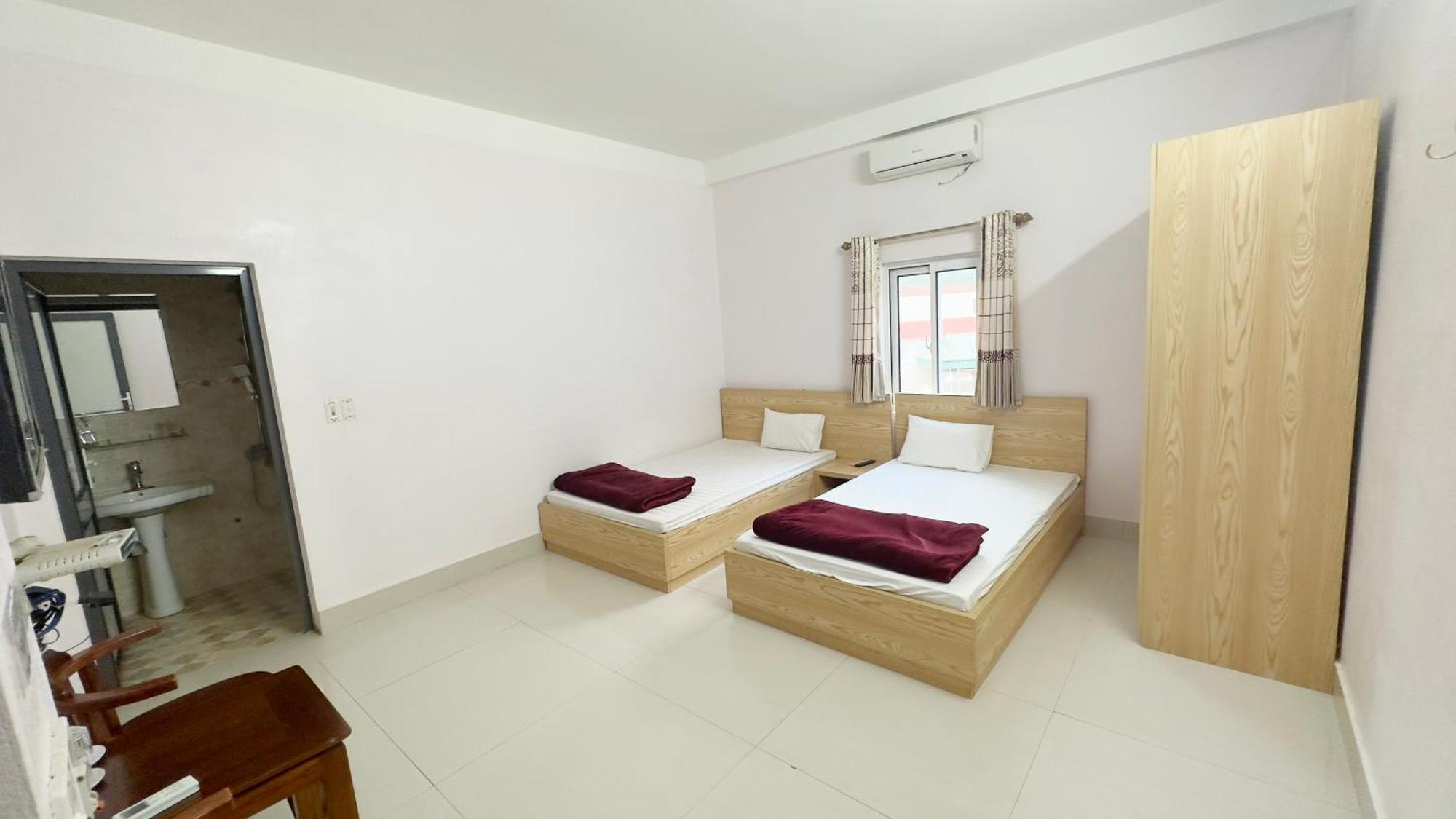 Quy Anh Hotel Bao Lac Town Eksteriør billede