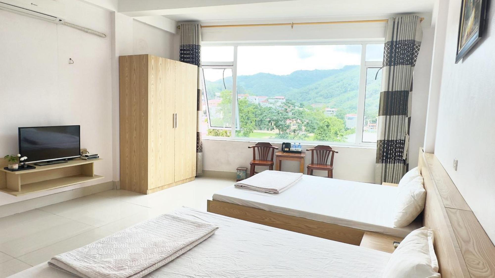 Quy Anh Hotel Bao Lac Town Eksteriør billede
